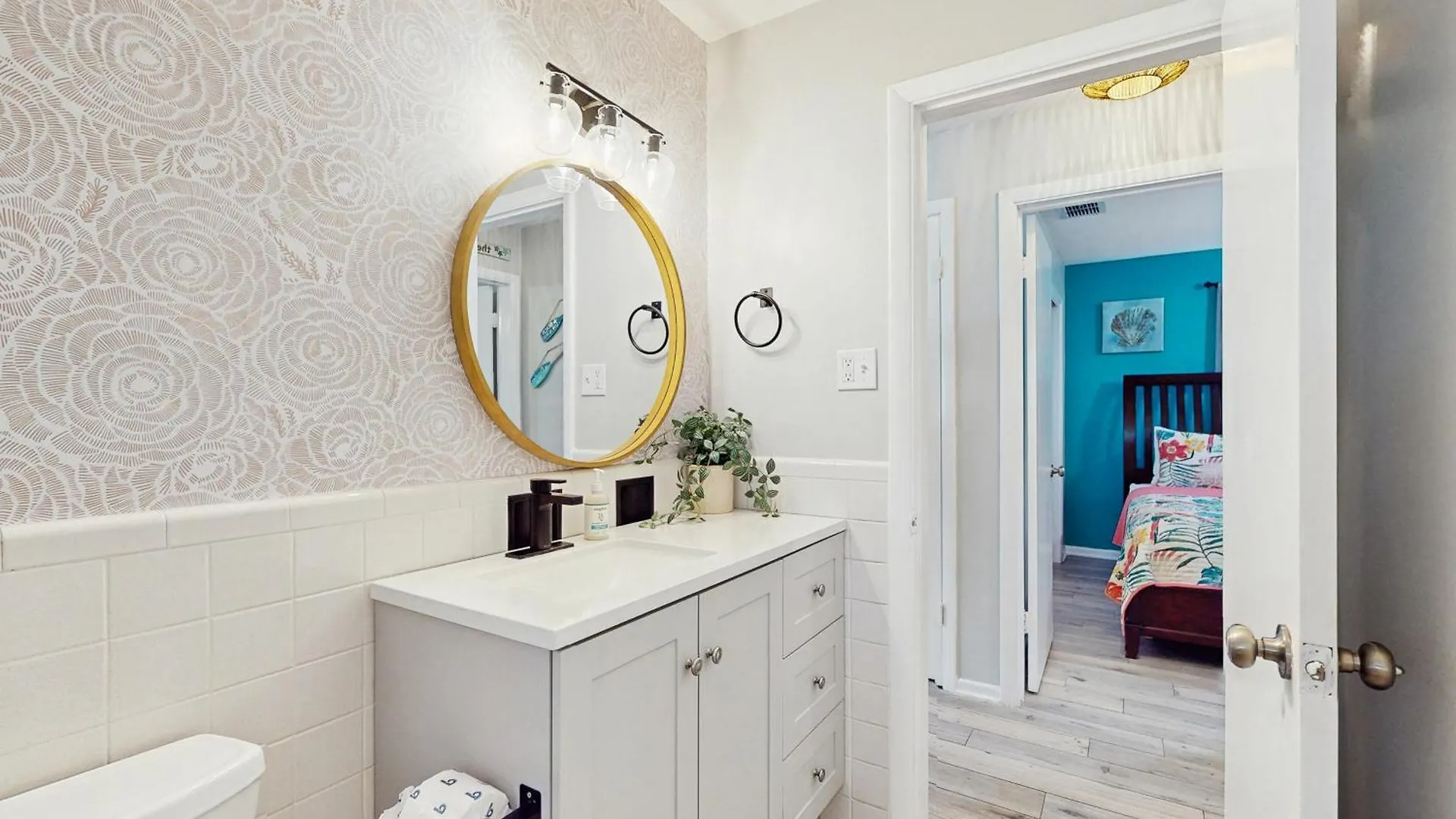 Relax In Retro Villa Clearwater Holiday home