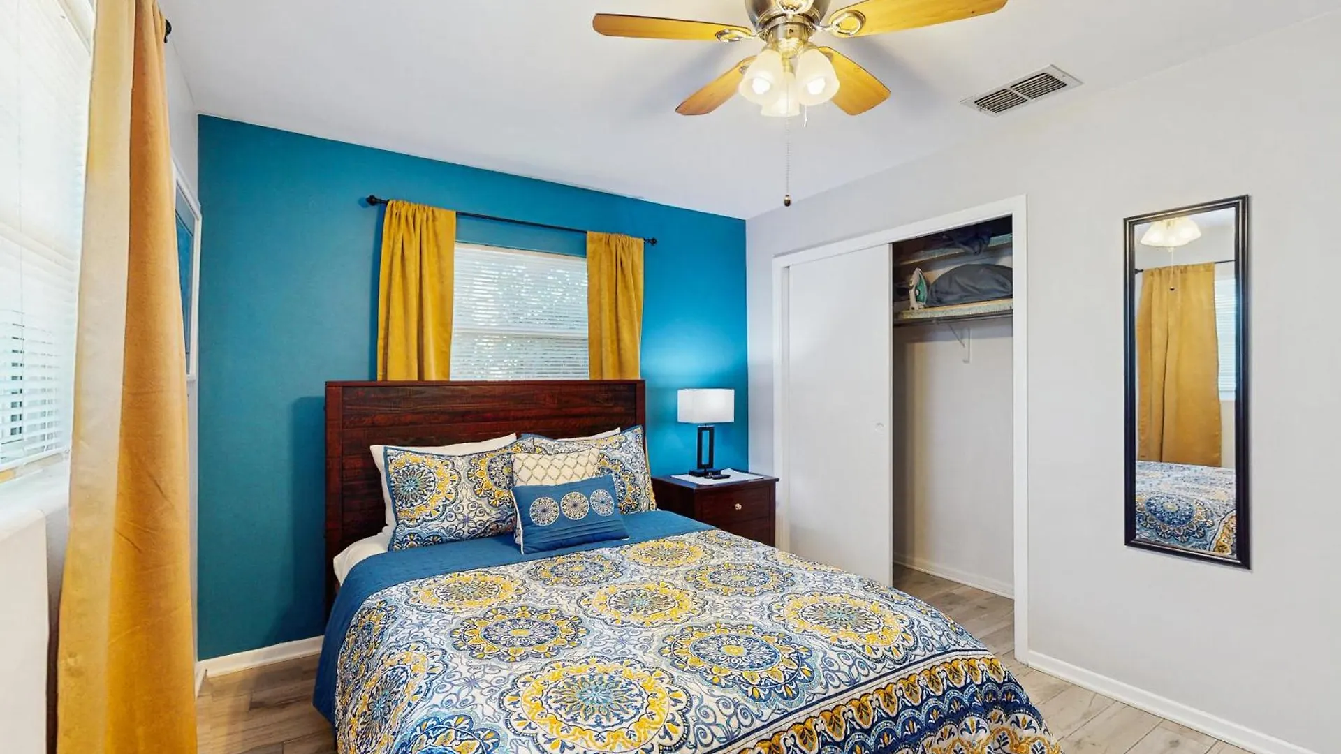 Holiday home Relax In Retro Villa Clearwater United States